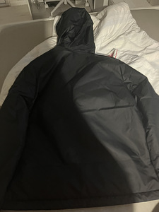 Куртка Adidas M-S новая (2 фото из 5)