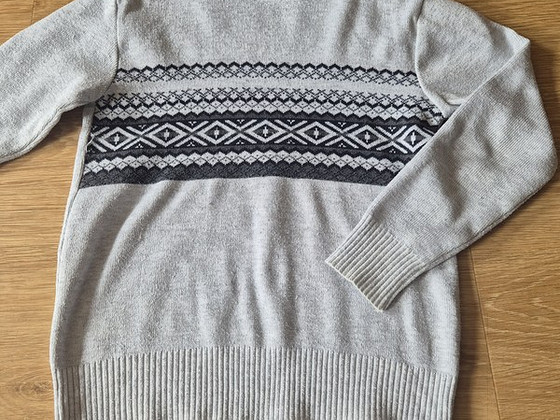 Продам б/у кофточку на мальчика
