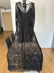 Ilus käsitsi valmistatud õhtukleit / lõpuaktuse kleit (1 foto / 4)