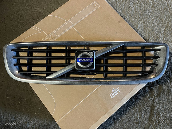 Volvo S40/V50 iluvõre (grill)