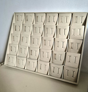 Tablett sõrmuste/kõrvarõngaste jaoks. 31×24 cm. Beež. (3 foto / 4)