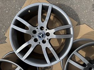 18" Mercedes-Benz erilaiad originaalveljed 5x112 (3 foto / 10)