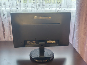 Monitor PHILIPS (3 foto / 5)
