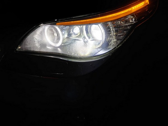 Передняя фара в.п E60/E61 LCI hella/OEM (с трещиной)