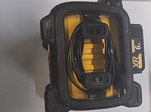 Akuraadio DeWalt DCR019-QW + Aku 6,0Ah 20V (2 foto / 8)