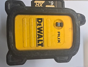 Akuraadio DeWalt DCR019-QW + Aku 6,0Ah 20V (7 foto / 8)