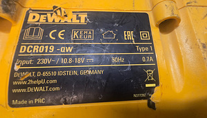 Akuraadio DeWalt DCR019-QW + Aku 6,0Ah 20V (8 foto / 8)