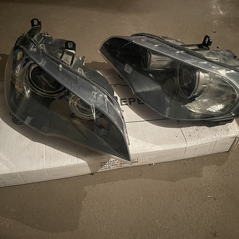 BMW X5 E70 esitulede komplekt