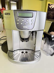 Delonghi Magnifica Pronto Cappuccino (1 фото из 4)