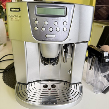 Delonghi Magnifica Pronto Cappuccino