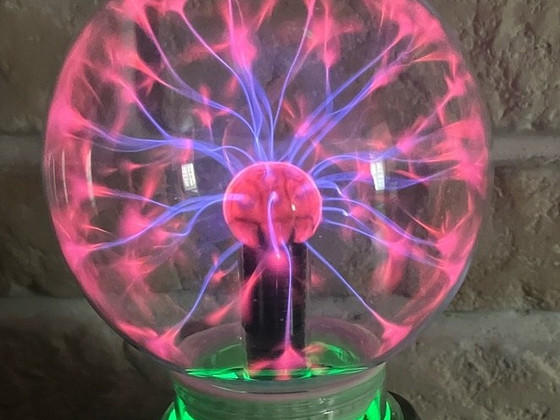 Шар плазменный,Tesla,(мелодия вкл./выкл), (новый).