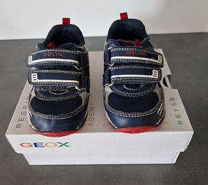 Geox кроссовки 23s (2 фото из 2)
