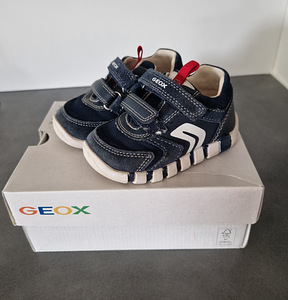Кроссовки Geox размер 21 (1 фото из 3)