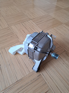 Washing Machine BLDC Motor DC93-00630A (1 foto / 3)
