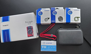 Olympus TOUGH TG-6, must (1 foto / 7)