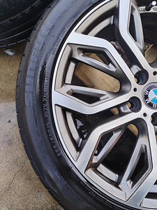 Шины на литых дисках 255/50R19 для BVW X5 E70 (3 фото из 5)