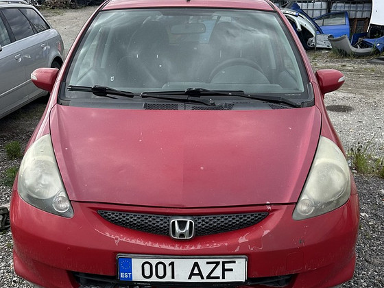 HONDA JAZZ 1,3 AUTOMAAT, VARUOSAD