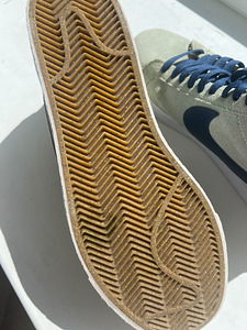 NIKE BLAZER 42.5 (5 foto / 5)