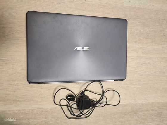 Asus X705MA-GC131T. 17.3"