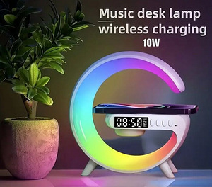3:1 RGB öölamp / juhtmevaba kõlar / telefoni laadija (2 foto / 6)