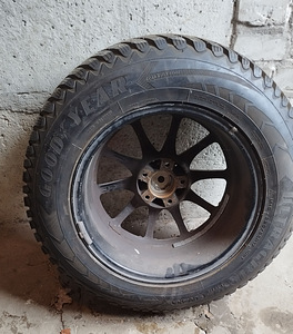 Good Year Ultra grip Ice arctic SUV 225/65-R17 1 tk (1 foto / 10)