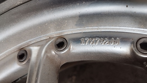 Good Year Ultra grip Ice arctic SUV 225/65-R17 1 tk (3 foto / 10)