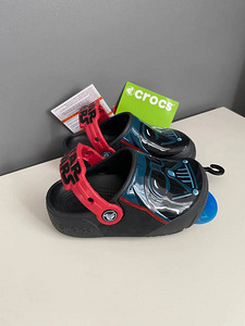 Детские Crocs Fun Lab Lights Darth Vader™ Сабо C4 (1 фото из 3)
