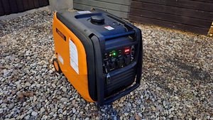 Продается генератор инвертор H4500IE, 4 KW (1 фото из 2)