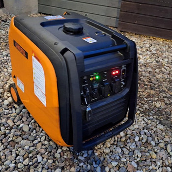 Продается генератор инвертор H4500IE, 4 KW