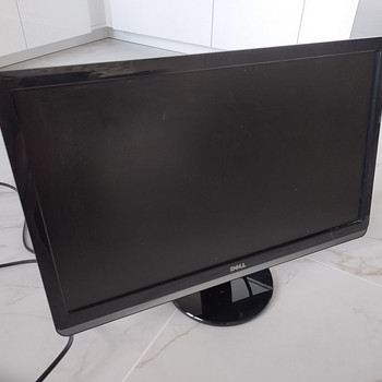 Dell ST2420L 24-дюймовый широкоформатный светодиодный Full-HD дисплей