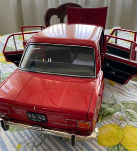 Vaz 2101 1:8 käsitöömudel !!!! (4 foto / 7)