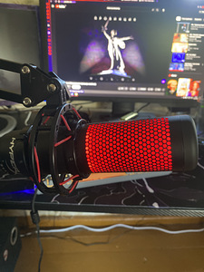 HyperX QuadCast (3 foto / 5)