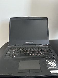 Alienware M14x (1 foto / 4)