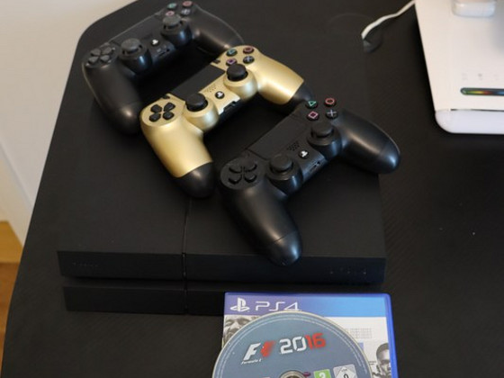 PlayStation 4 2TB