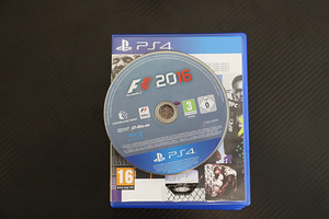 PlayStation 4 2TB (3 фото из 3)