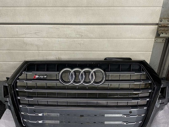 Radiaatorivõre Audi SQ7