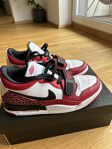 AIR JORDAN LEGACY - red (3 foto / 3)