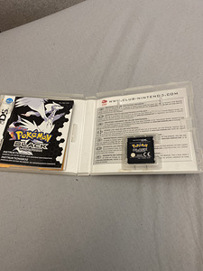 Pokemon Black Nintendo DS (2 фото из 2)