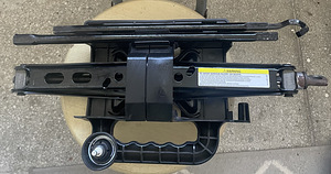 Jeep Cherokee Limited KJ 02-07 tungraua komplekt (2 foto / 2)