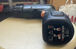 Akudrell Black & Decker 9.6 V KC9651CN (2 foto / 2)