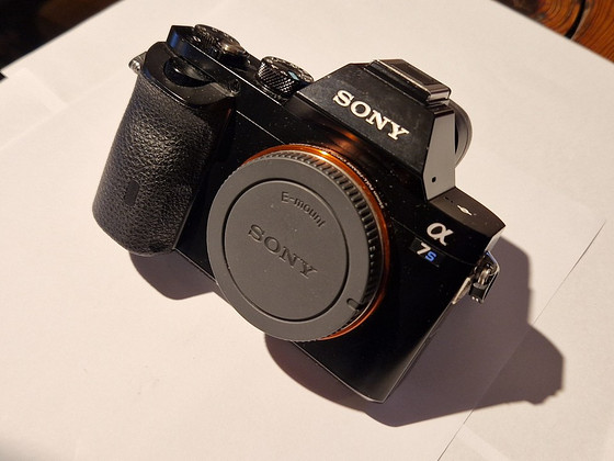 Доступна камера Sony Alfa A7s.