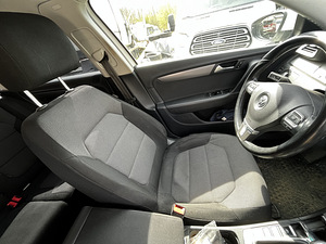 Salong VW Passat B7 (3 foto / 8)