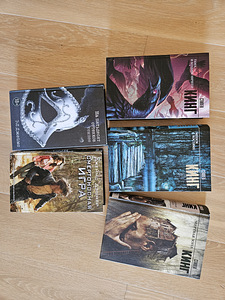 Книги (1 фото из 3)