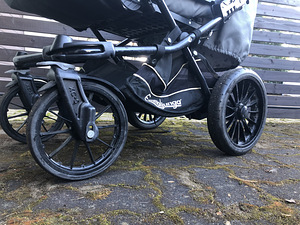 Emmaljunga Super Nitro black (4 foto / 7)