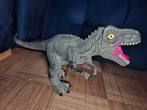Игрушечные динозавры. Mängudinosaurused (4 фото из 6)