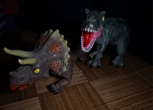 Игрушечные динозавры. Mängudinosaurused (6 фото из 6)