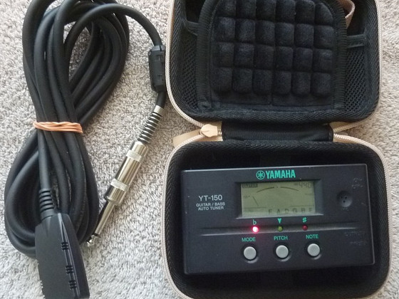 YAMAHA YT-150 ЦИФРОВОЙ НАСТРОЙЩИК ГИТАРЫ + USB КАБЕЛЬ + ЧЕХО