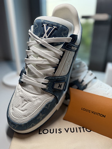 Loius Vuitton Trainers (1 foto / 5)