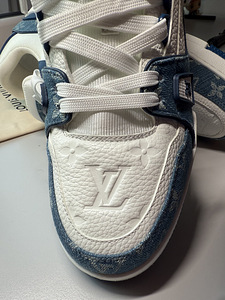 Loius Vuitton Trainers (4 foto / 5)