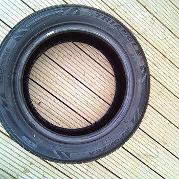 Rehvid Sportex Triangle 225/55 R18